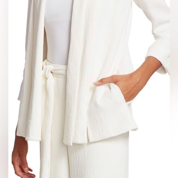 Halston Crinkle Crepe Scarf Front Blazer - NWT - Size L - Picture 3 of 15